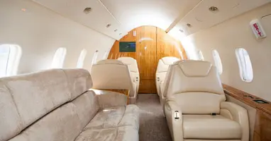 Challenger 300