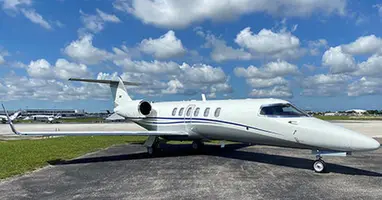 Learjet 40
