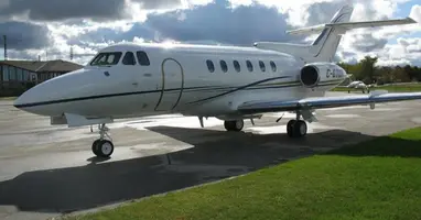 Hawker 700A