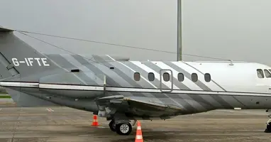 Hawker 700A