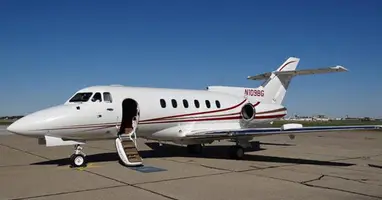 Hawker 700A
