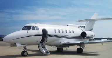 Hawker 700A