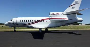 Falcon 900B