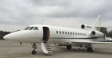 Falcon 900B