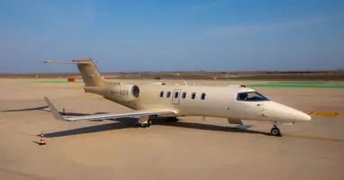 Learjet 40