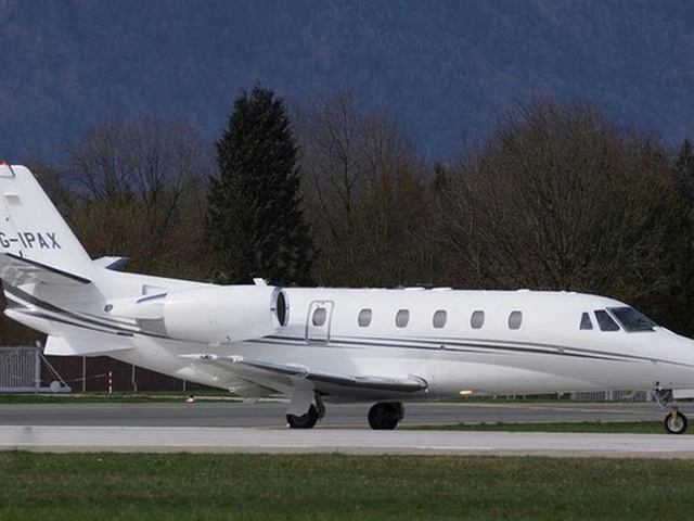 G-IPAX — photo