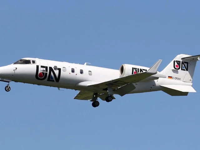 D-CFAX — photo