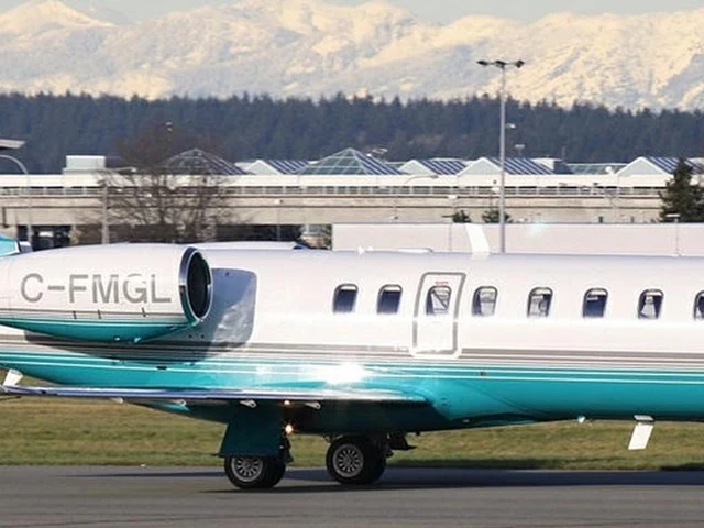 C-FMGL — photo