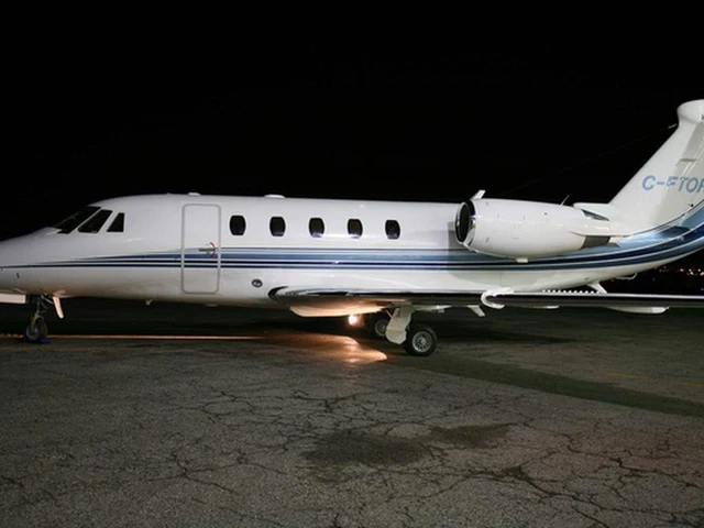 C-FTOR — photo