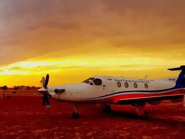 VH-FJO — photo
