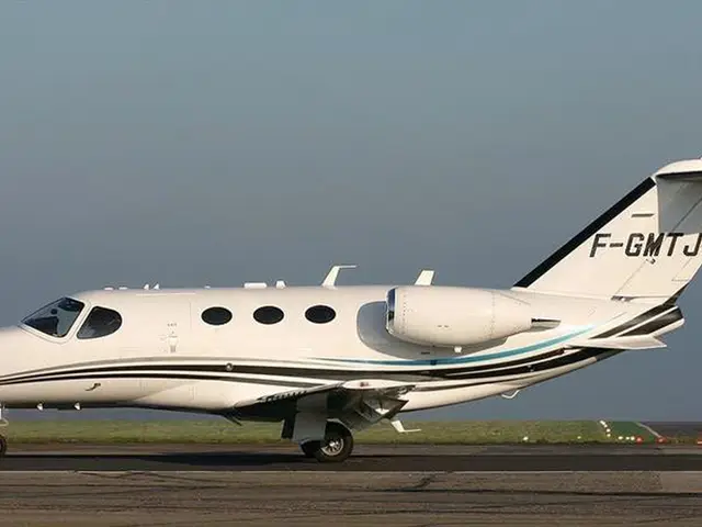 F-GMTJ — photo