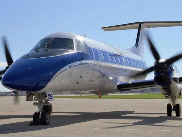 N128HL — photo