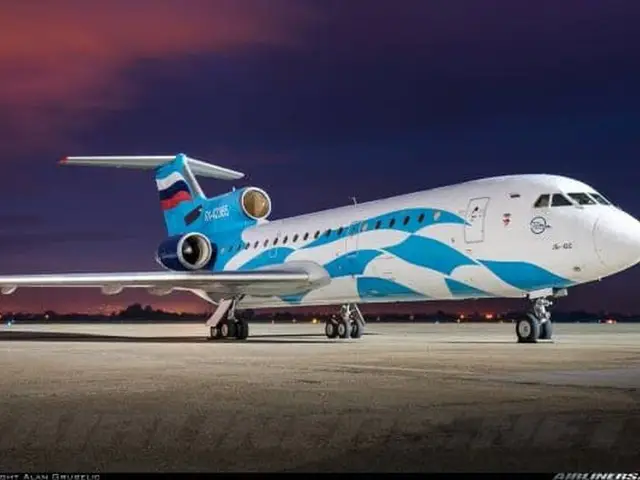Все фото YAK-42D VIP 1