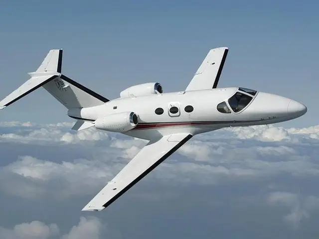 Все фото Citation Mustang 1