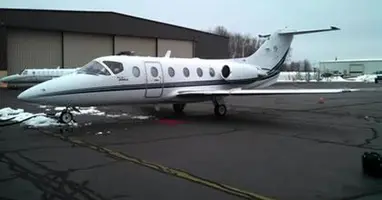 Hawker 400A