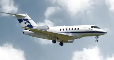 Hawker 4000