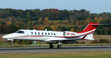 Learjet 75