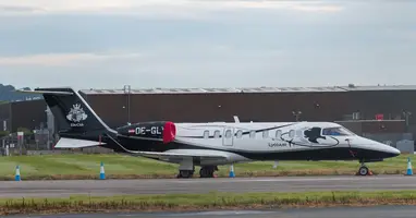 Learjet 75
