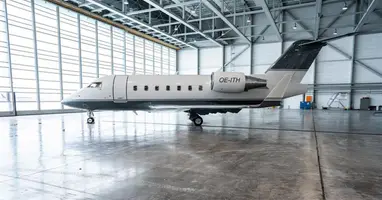 Challenger 604