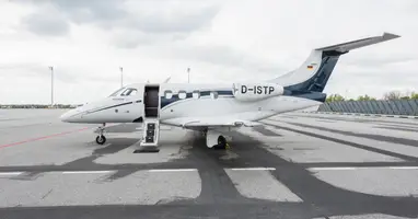 Phenom 100