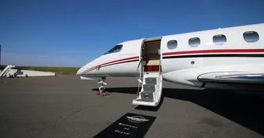 Phenom 300