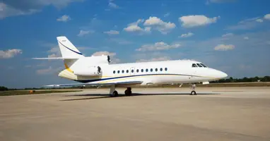 Falcon 900B