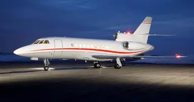 Falcon 900B