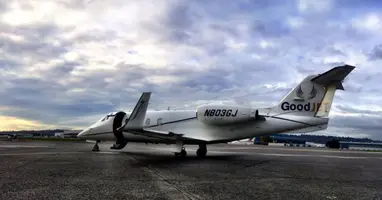 Learjet 55