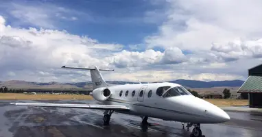 Hawker 400A