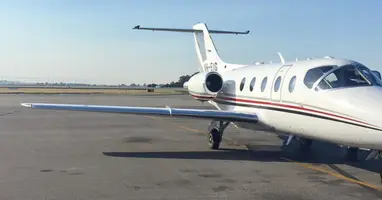 Hawker 400A