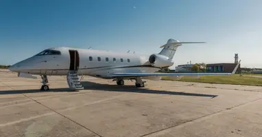 Challenger 300