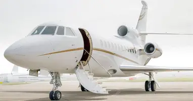 Falcon 900B