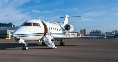 Challenger 604