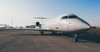 CRJ 200