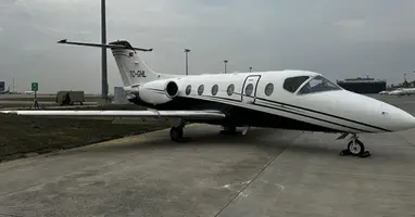 Hawker 400A