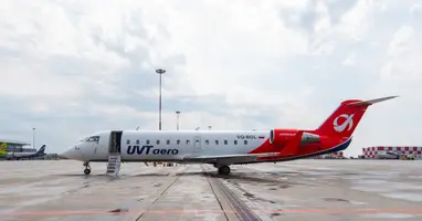 CRJ 200