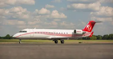 CRJ 200