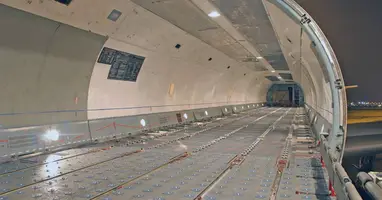 TU-204