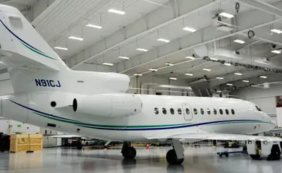 Falcon 900B
