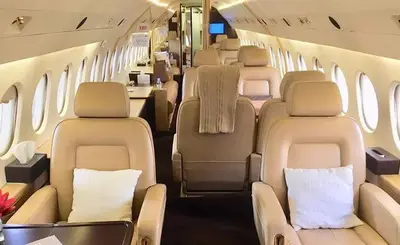 Falcon 900B