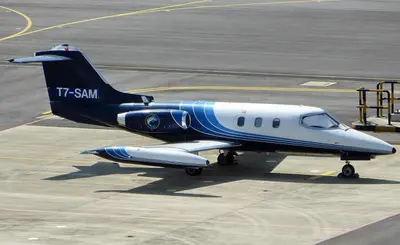 Learjet 24
