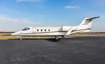 Learjet 55