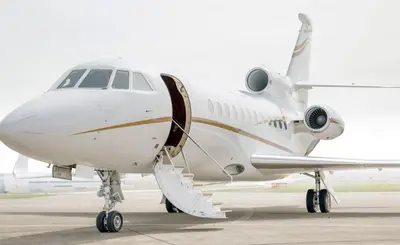Falcon 900B