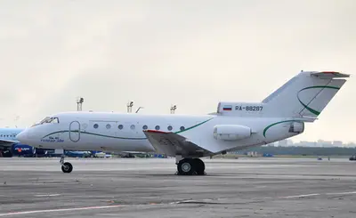 YAK 40 VIP