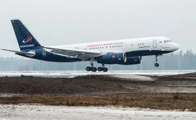 Tupolev Tu-204-100B