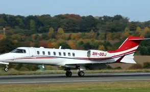 Learjet 75