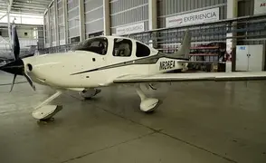 Cirrus SR 22