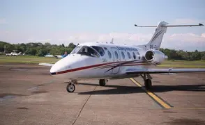 Hawker 400A