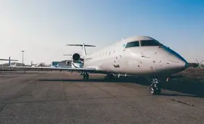 CRJ 200