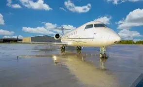 CRJ 200